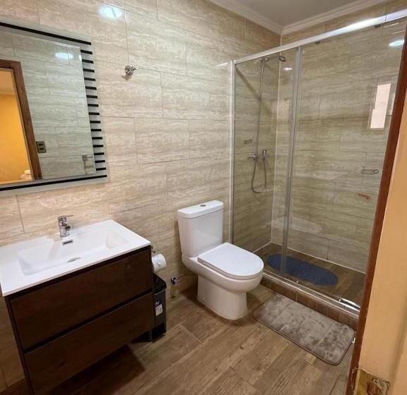 غرفة قياسية ثلاثية, Restaurante Aconcagua