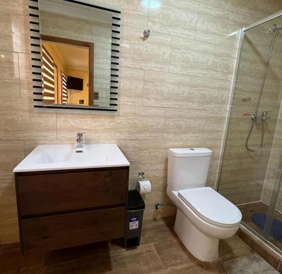 غرفة قياسية ثلاثية, Restaurante Aconcagua