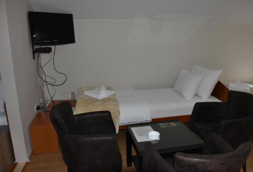 آپارتمان 2 خوابه, Aparthotel Koliba