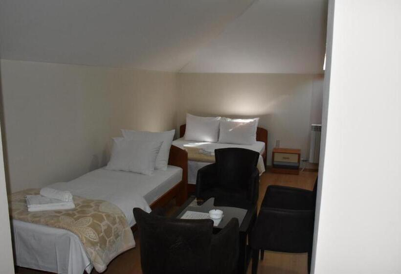 آپارتمان 2 خوابه, Aparthotel Koliba