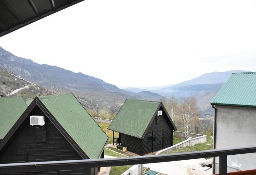 سوئیت 2 خوابه, Aparthotel Koliba