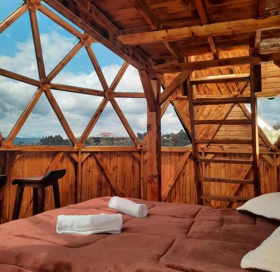 Standard Tent, Benigno Mirador