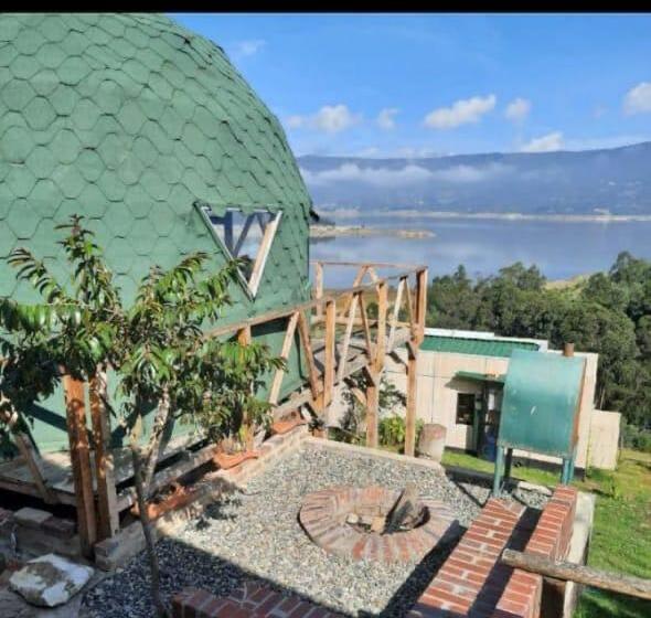 Standard Tent, Benigno Mirador