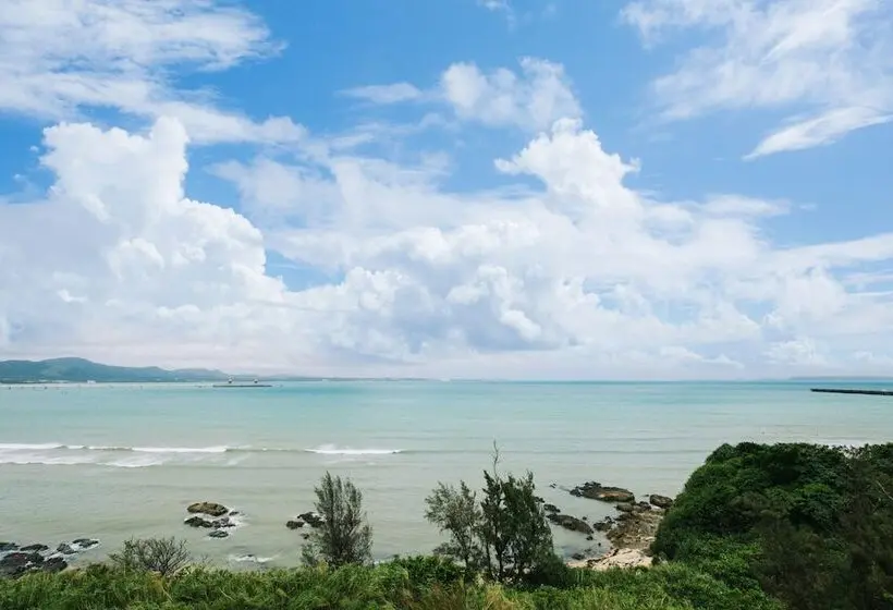 Perhesviitti, Hideout Okinawa Uruma