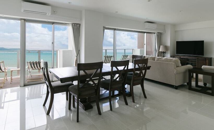 Люкс Повышенной Комфортности, Hideout Okinawa Uruma