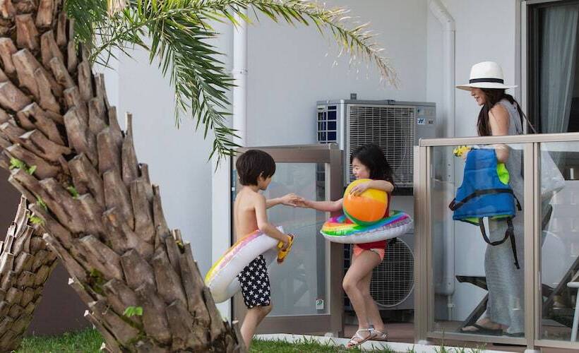 סוויטה, Hideout Okinawa Uruma