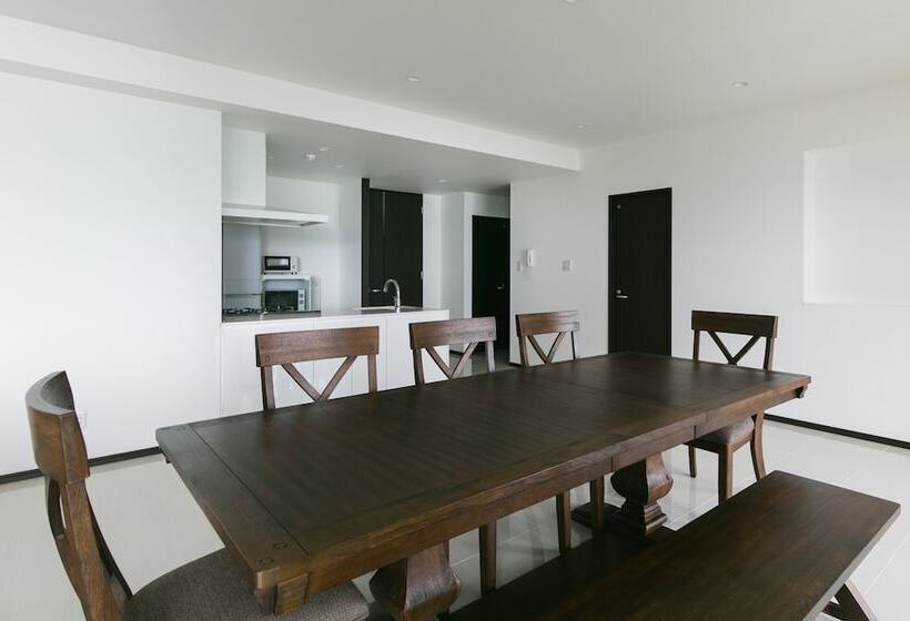 סוויטה משפחתית, Hideout Okinawa Uruma