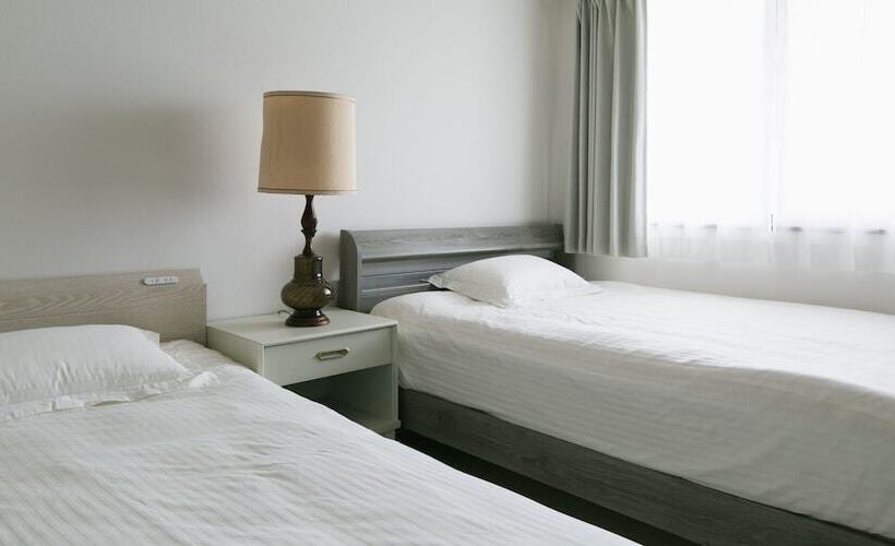 סוויטה משפחתית, Hideout Okinawa Uruma