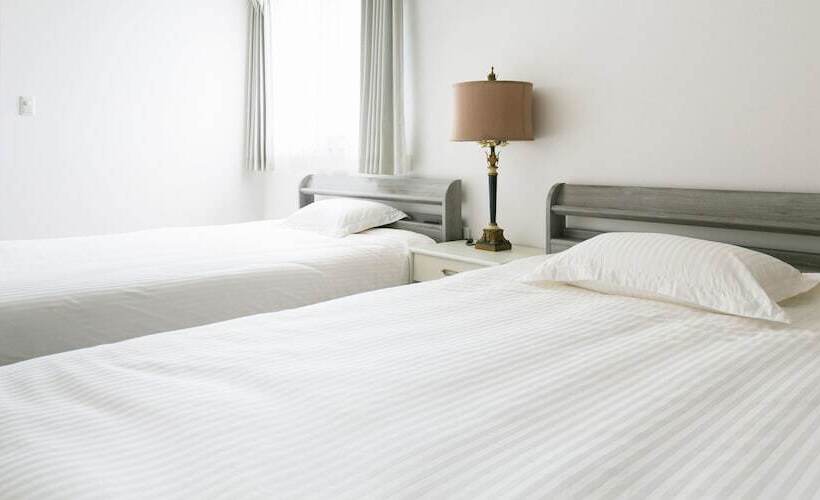 סוויטה משפחתית, Hideout Okinawa Uruma