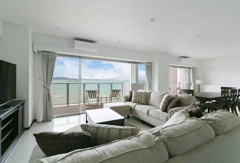 Perhesviitti, Hideout Okinawa Uruma