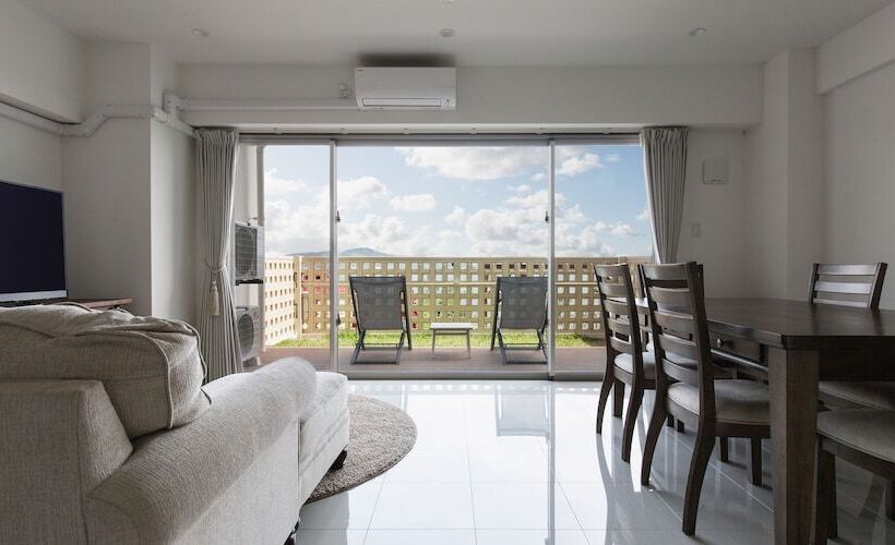 סוויטה עם טרסה, Hideout Okinawa Uruma