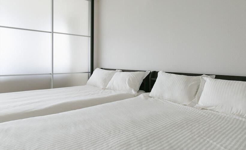 סוויטה, Hideout Okinawa Uruma