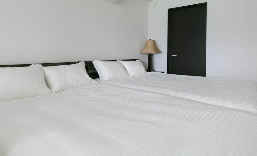 סוויטה, Hideout Okinawa Uruma