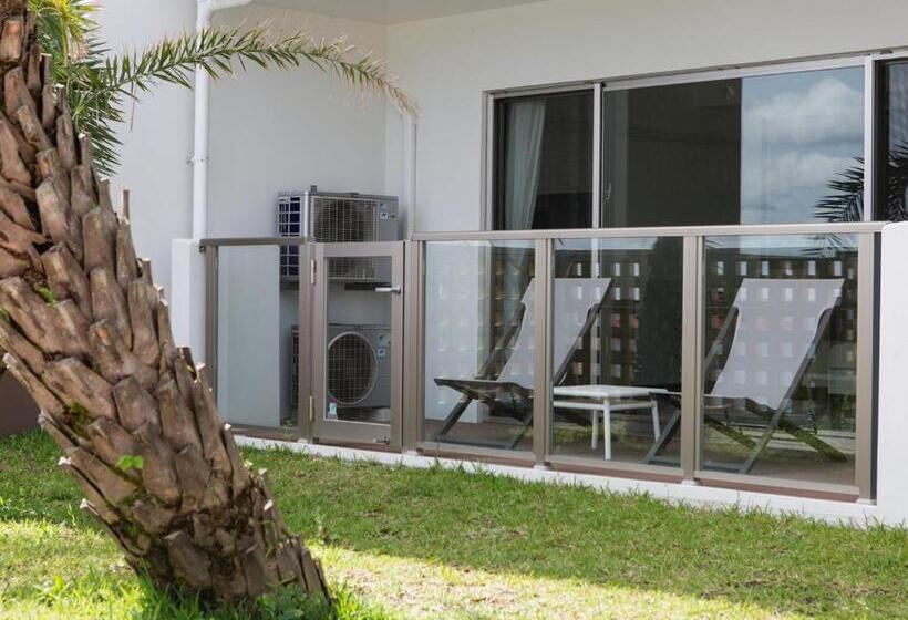 סוויטה עם טרסה, Hideout Okinawa Uruma