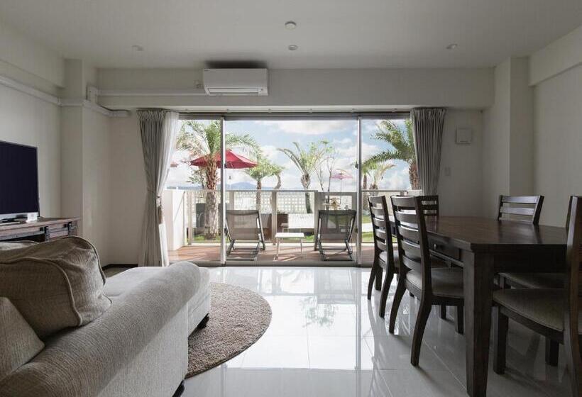 סוויטה עם טרסה, Hideout Okinawa Uruma