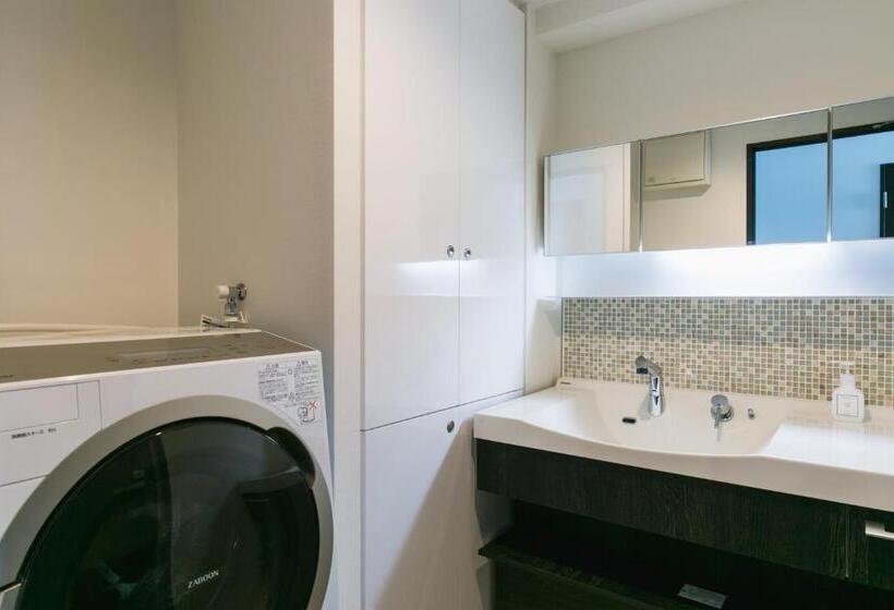 סוויטה עם טרסה, Hideout Okinawa Uruma