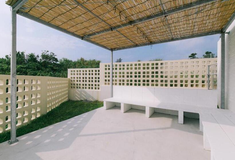 סוויטה, Hideout Okinawa Uruma