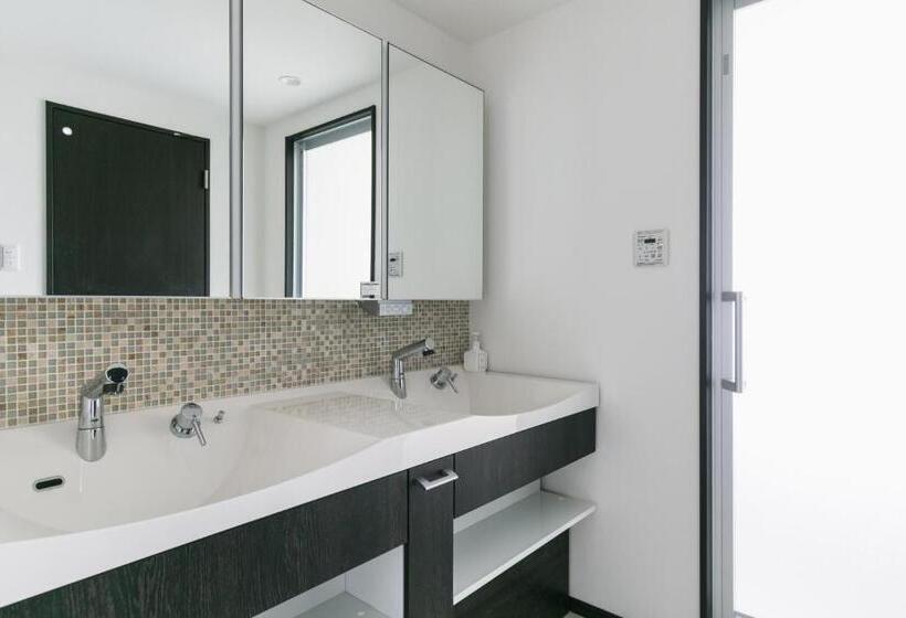 סוויטה משפחתית, Hideout Okinawa Uruma