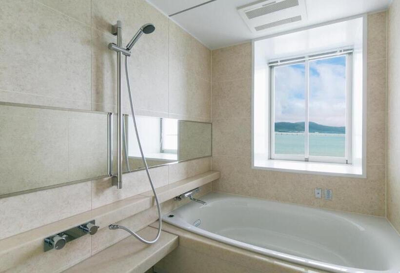 סוויטה משפחתית, Hideout Okinawa Uruma