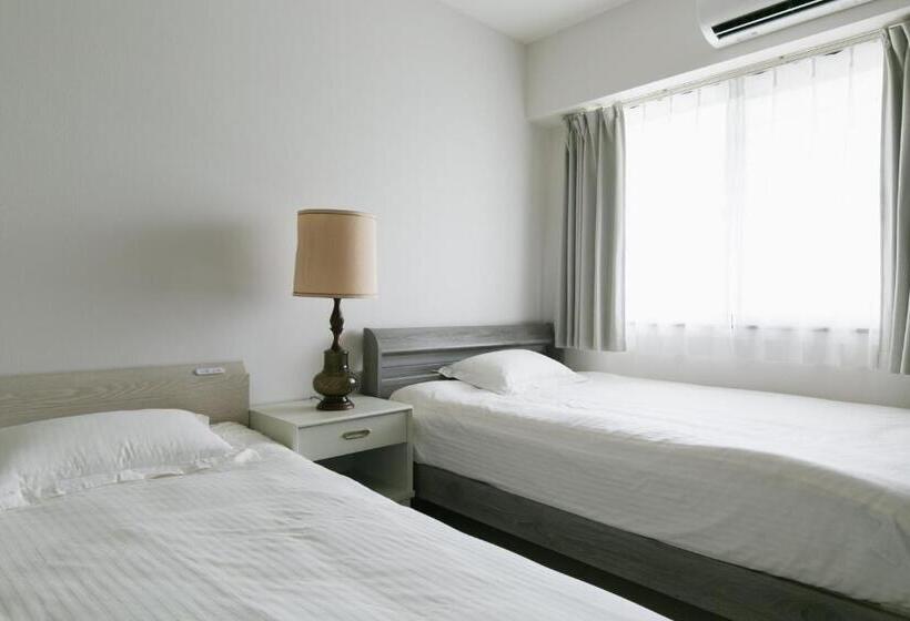 סוויטה משפחתית, Hideout Okinawa Uruma