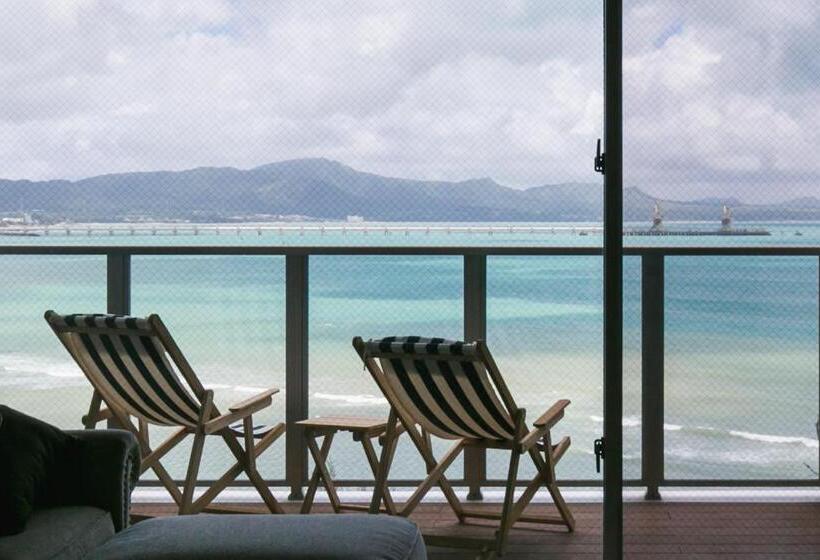 Люкс Повышенной Комфортности, Hideout Okinawa Uruma