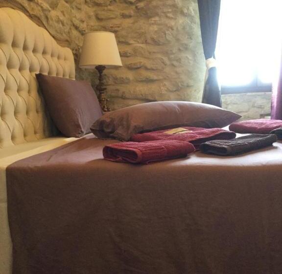 수피리어 룸, La Portella