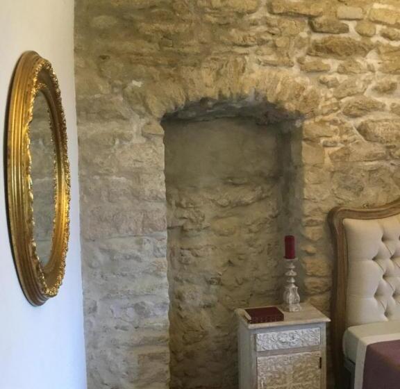 수피리어 룸, La Portella