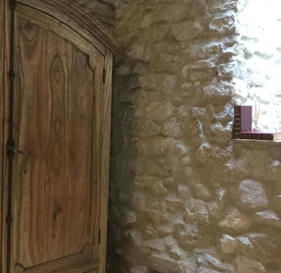 수피리어 룸, La Portella