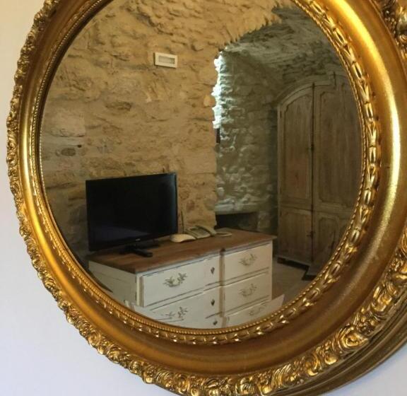 수피리어 룸, La Portella