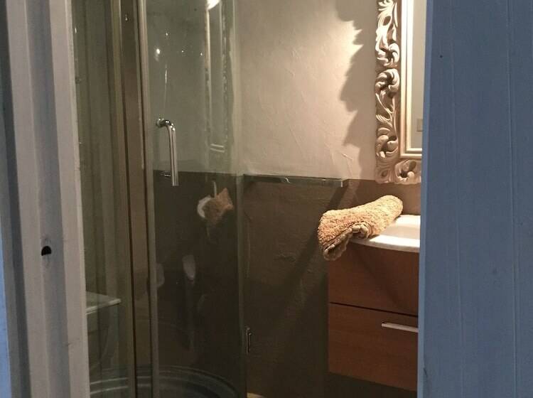 수피리어 룸, La Portella