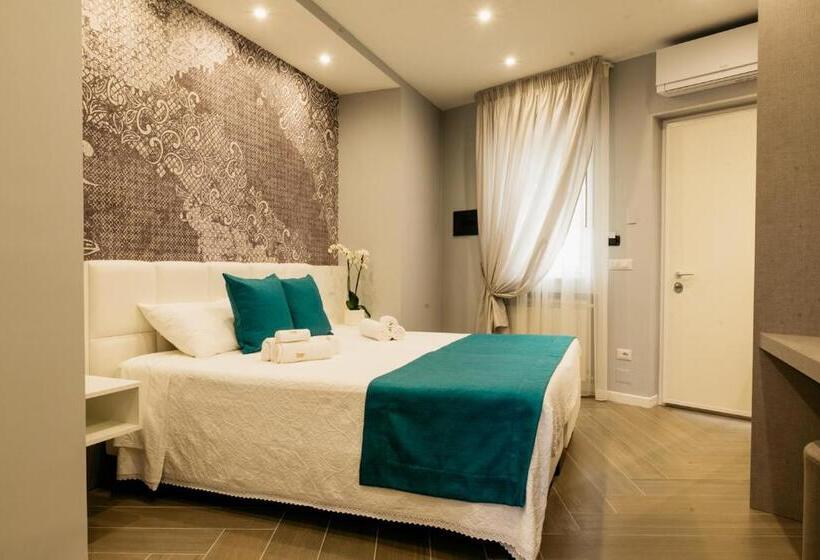 Трехместный Номер Deluxe, Golden Residence