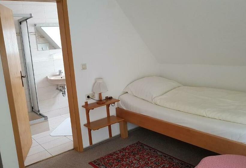 غرفة قياسية فردية, Frankenstube Winkelhaid