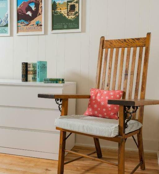 חדר דלוקס, The Deers Head Inn Tavern