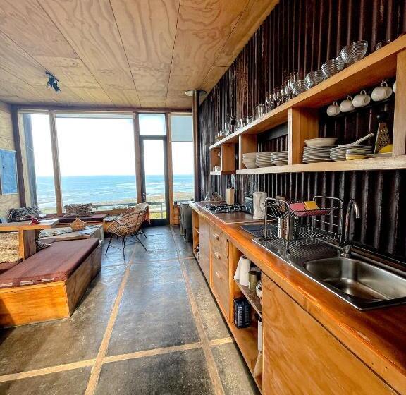 בית, 4 חדרי שינה, El Coo Lodge