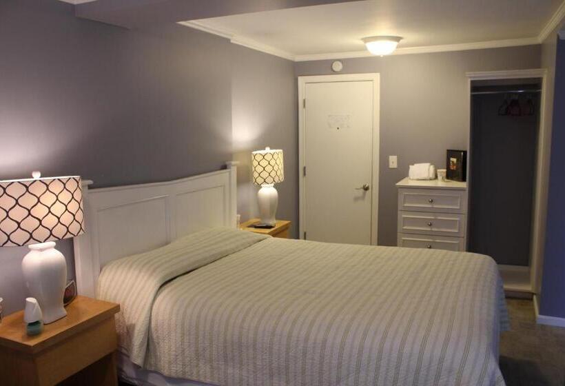 חדר דלוקס לשלושה, Catskill Seasons Inn