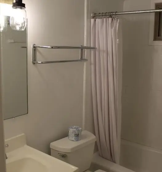 マウンテンビュースタンダードルーム, Catskill Seasons Inn