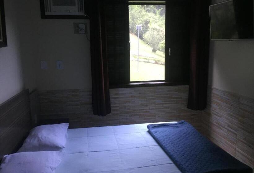 スタンダードシングルルーム, Colonial