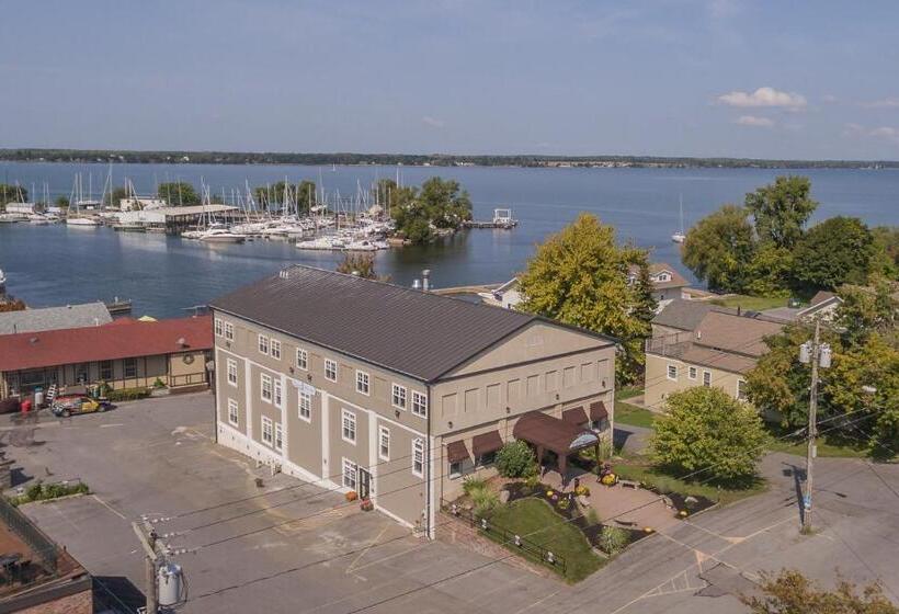 חדר סטנדרט עם מיטת קינג, Harbor House Inn