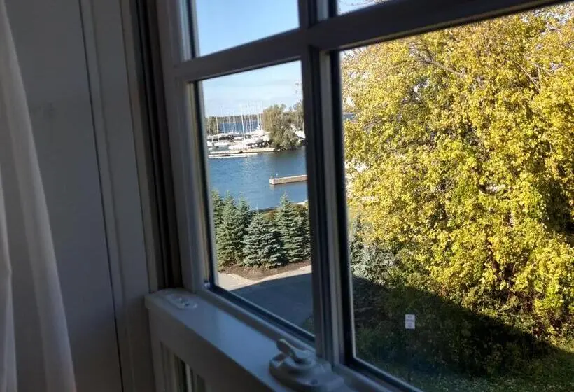 キングサイズベッドのスタンダードルーム, Harbor House Inn