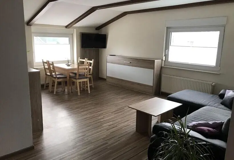 1 Bedroom Apartment, Hellwege