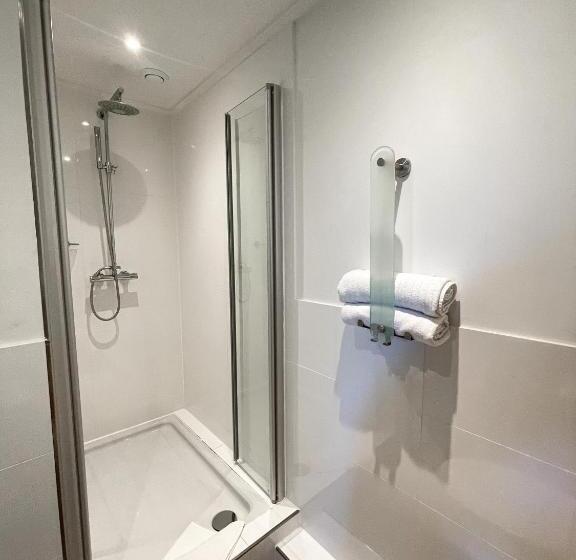 行政套房, Ribecca