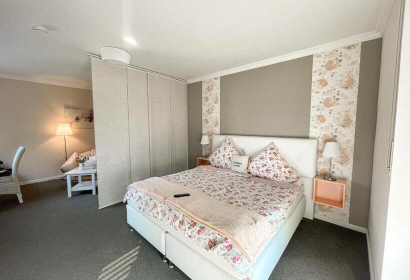 行政套房, Ribecca