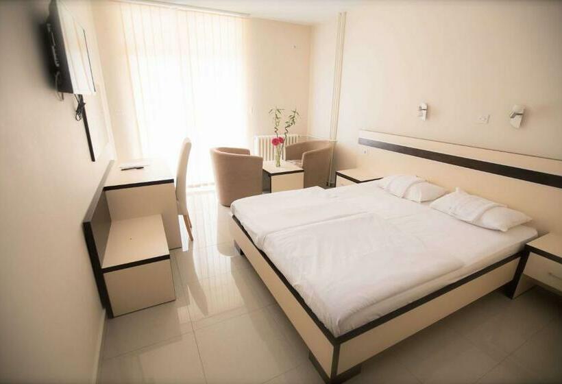 اتاق لوکس, Zelengora