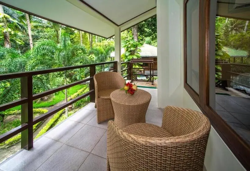 Deluxe-huone Puutarhanäkymä, Lembeh Resort