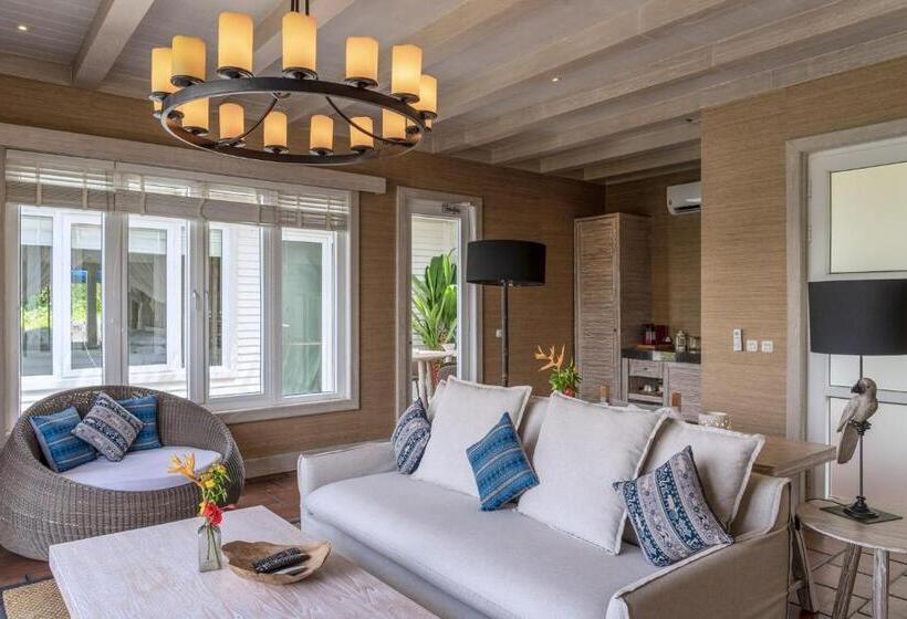 וילה עם חדר שינה אחד ובריכת שחיה, Lembeh Resort