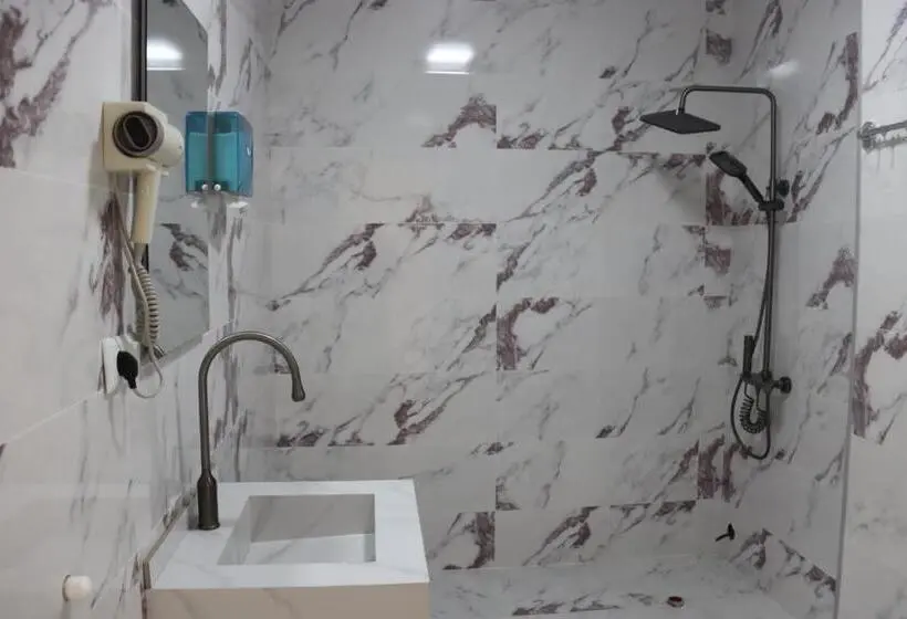 Chambre Standard, Kochana