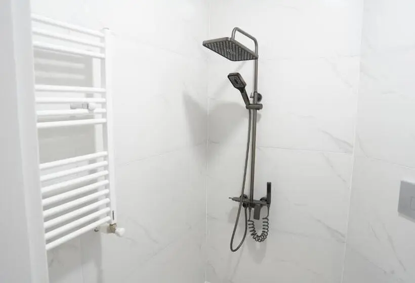 Chambre Standard, Kochana