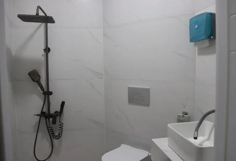Chambre Deluxe, Kochana