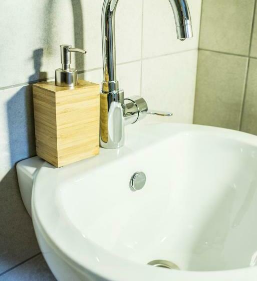 اتاق استاندارد با چشمانداز کوهستان, Chateau Napareuli