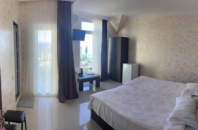 اتاق لوکس با چشمانداز دریا, Inn David